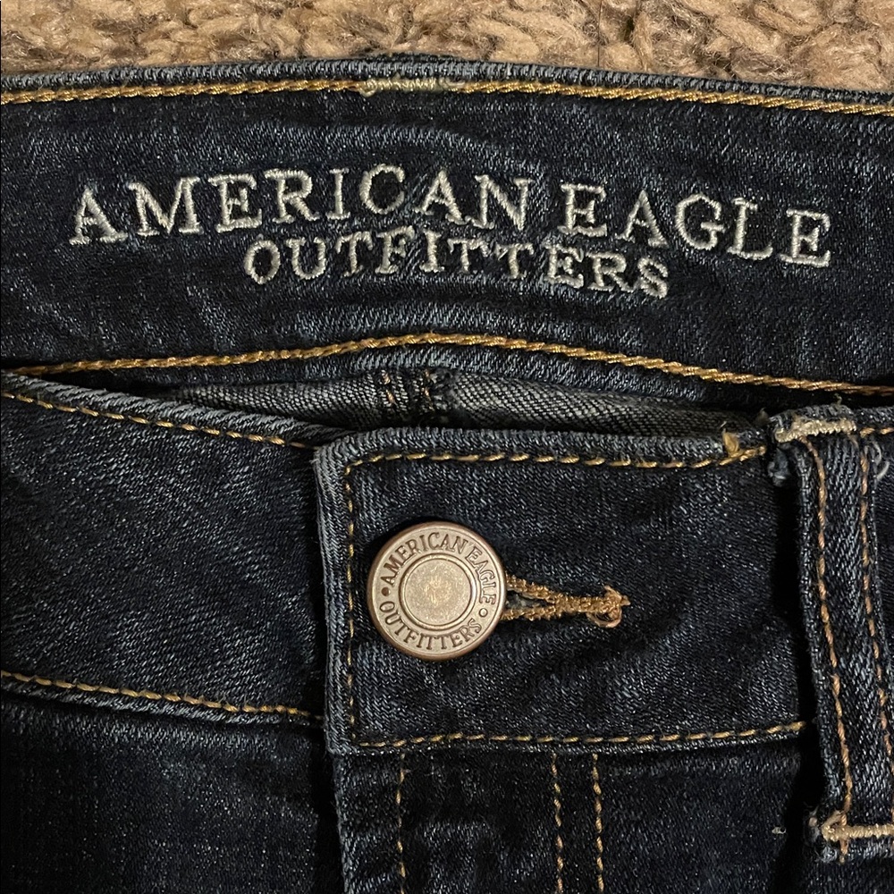 American Eagle Favorite Boyfriend jeans -size 8 long - Picture 2 of 5